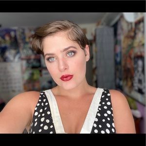 Meet your Posher, Madison